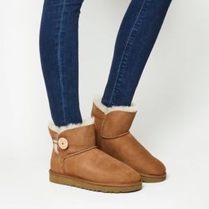 UGG Mini Bailey Button Boots - Tan